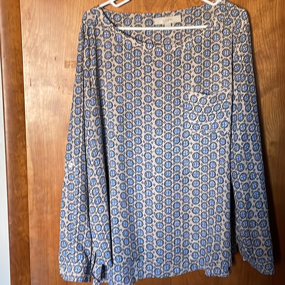 LOFT xl blouse. Tuck in or wear out. Perfect condition.